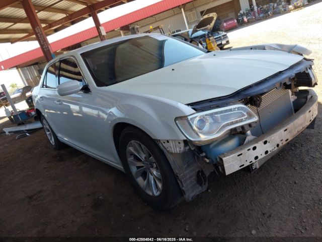 2C3CCAAG0FH867705 Chrysler 300