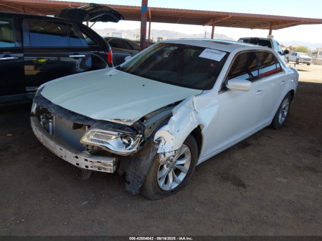 2C3CCAAG0FH867705 Chrysler 300
