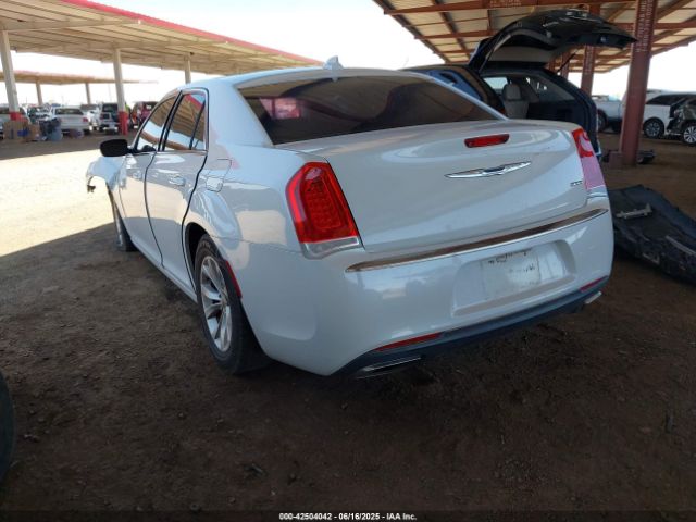 2C3CCAAG0FH867705 Chrysler 300