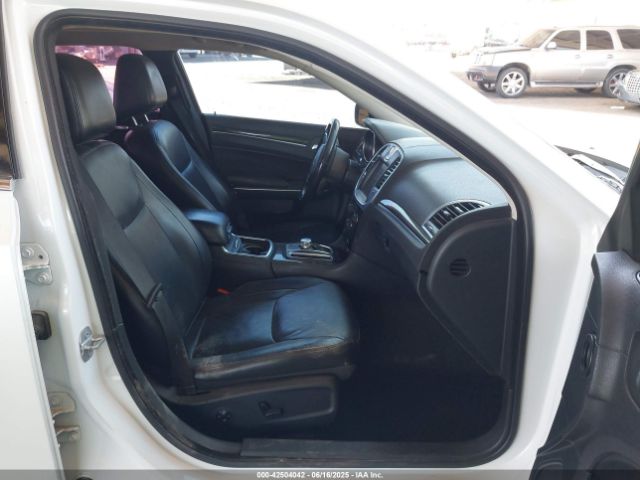 2C3CCAAG0FH867705 Chrysler 300