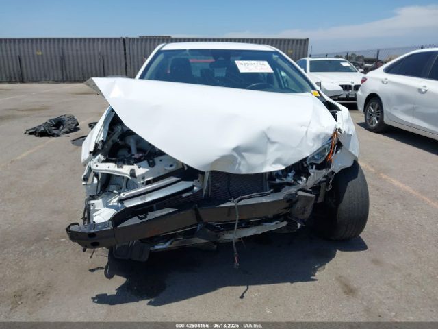 2T1BURHEXKC125579 Toyota 2zr-fe