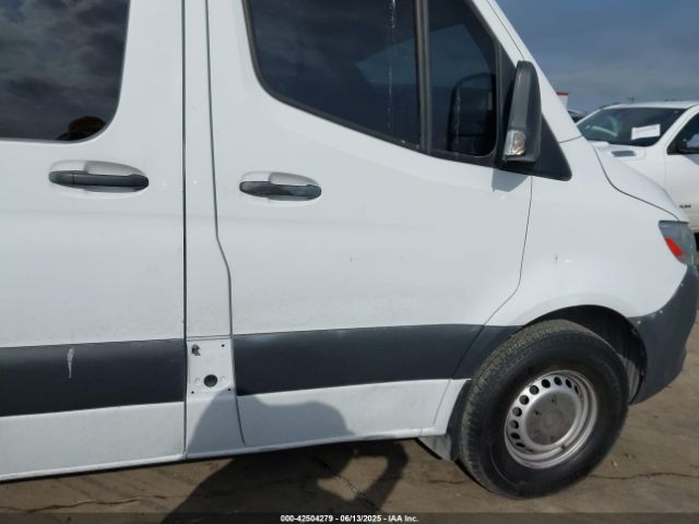 WD3PF0CD5KP037660 Mercedes-Benz Sprinter 2500 High Roof V6/standard Roof V6