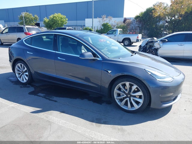 2020 TESLA MODEL 3 5YJ3E1EB5LF733696 Photo 0