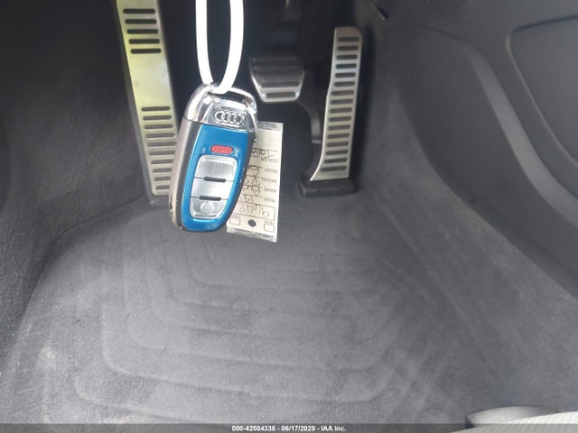 2018 AUDI R8 WUAKBAFX9J7900159 Photo 10