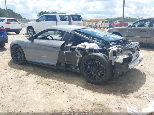 2018 AUDI R8 WUAKBAFX9J7900159 Photo 2