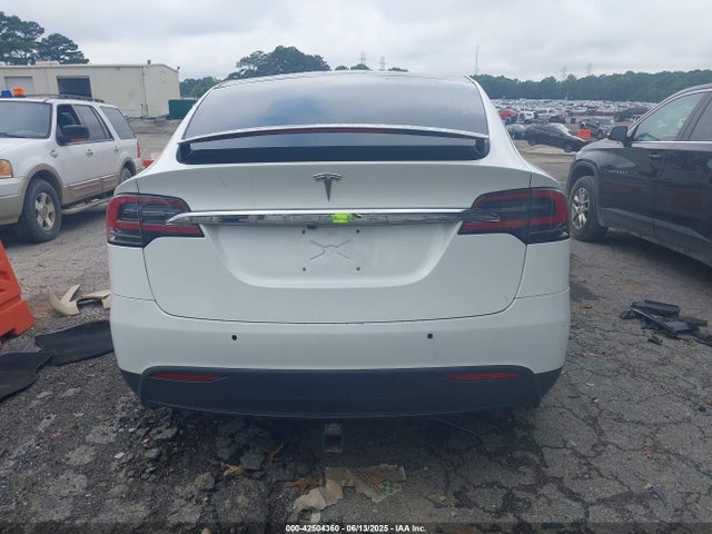 5YJXCAE28GF003990 Tesla 2016