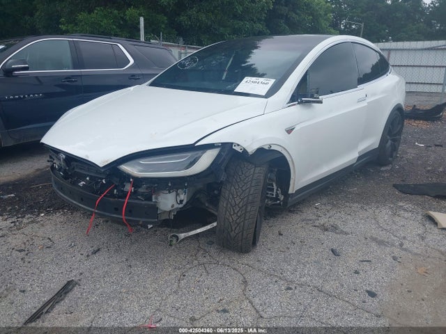 5YJXCAE28GF003990 Tesla 2016