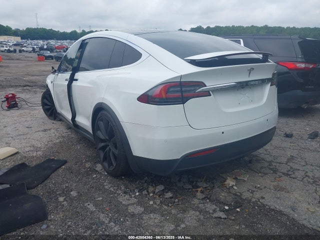 5YJXCAE28GF003990 Tesla 2016