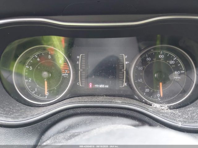 2019 JEEP CHEROKEE 1C4PJLCB5KD358250 Photo 6