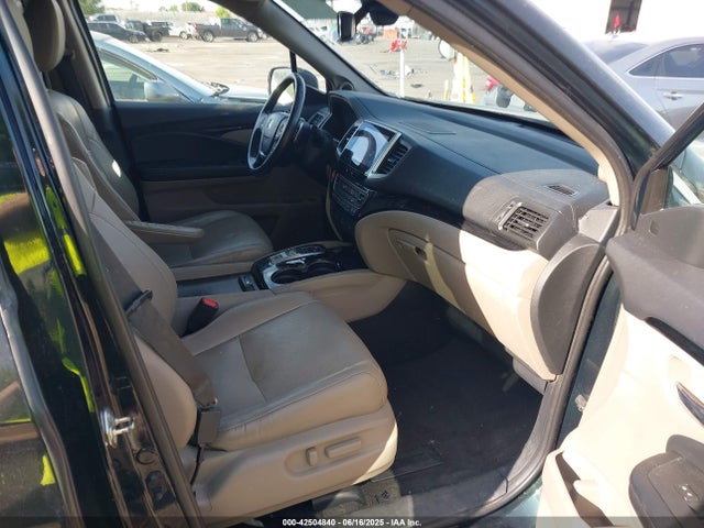 Honda j35y6 2016 5FNYF6H00GB090366 Image 5