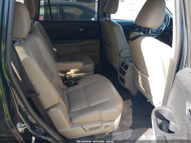 Honda j35y6 2016 5FNYF6H00GB090366 Image 8