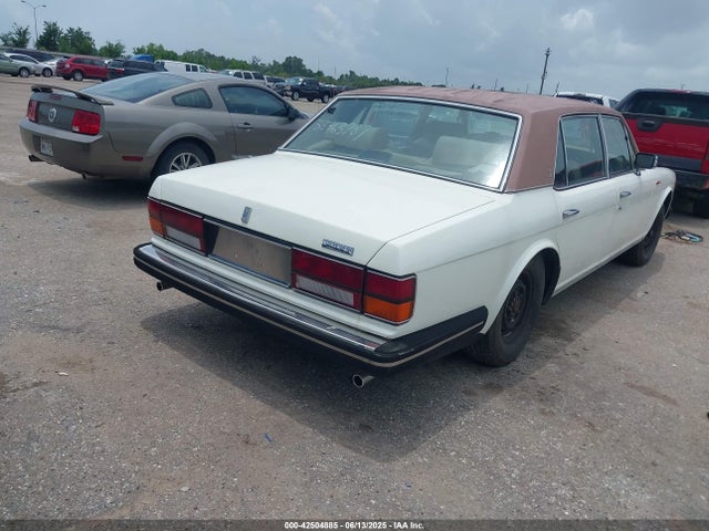 1986 Rolls-royce Silver Spur მანქანა იყიდება აუქციონზე, vin: SCAZN42A5GCX14809, აუქციონის ნომერი: 42504885