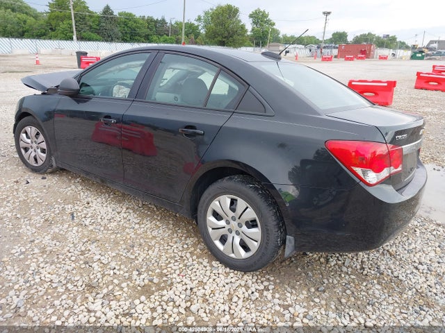 1G1PA5SH2F7103425 Chevrolet luw