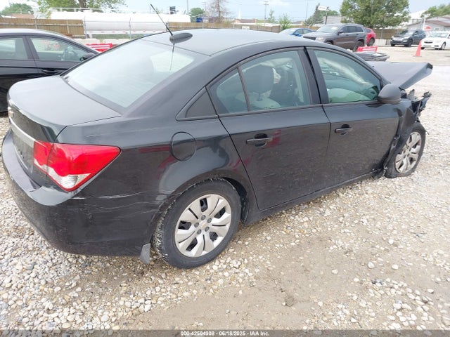 1G1PA5SH2F7103425 Chevrolet luw