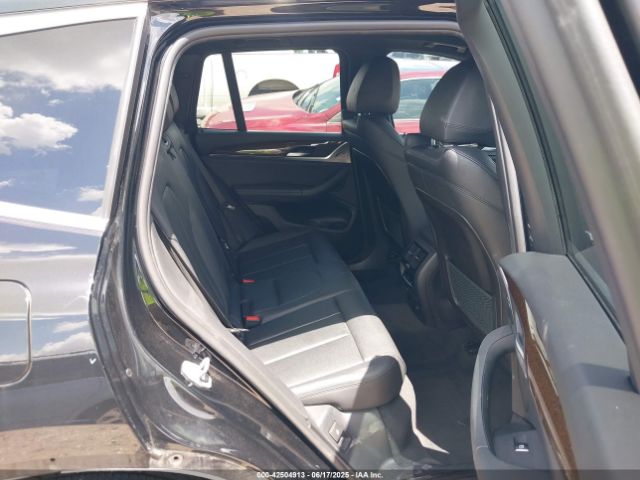 2018 BMW X3 5UXTR9C51JLC69396 Photo 7