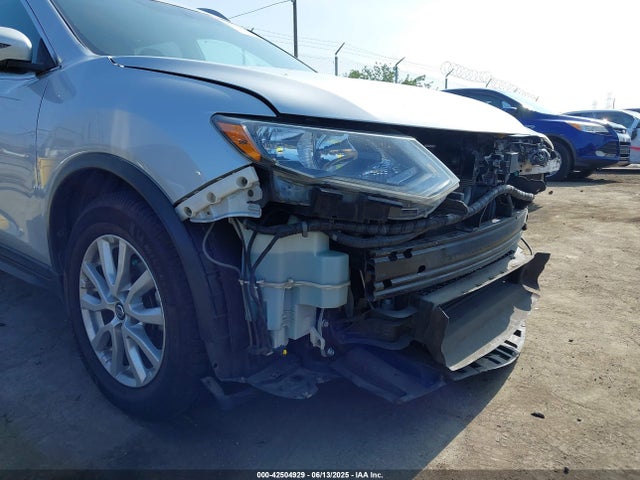 5N1AT2MT6JC711760 Nissan 2018