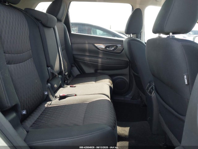 5N1AT2MT6JC711760 Nissan 2018