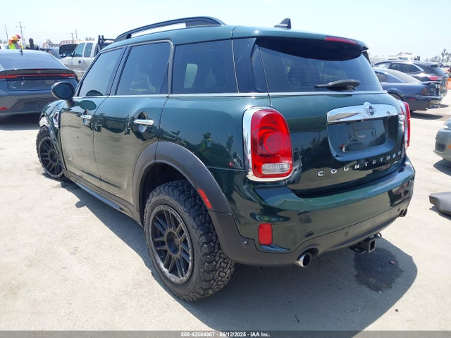 2019 MINI COUNTRYMAN WMZYT5C52K3J89136 Photo 2