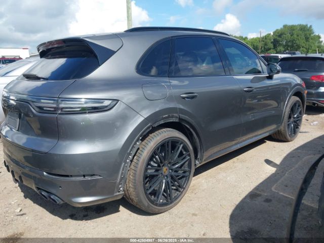 2021 PORSCHE CAYENNE E-HYBRID WP1AH2AY3MDA38073 Photo 3