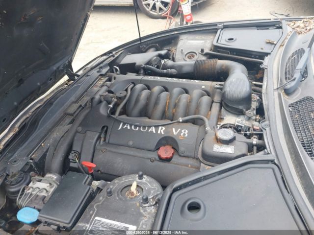 1999 JAGUAR XK8 SAJGX2042XC040972 Photo 9