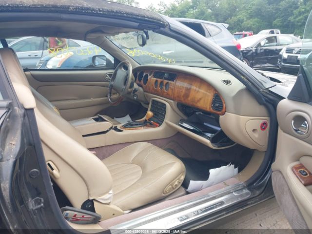 1999 JAGUAR XK8 SAJGX2042XC040972 Photo 4