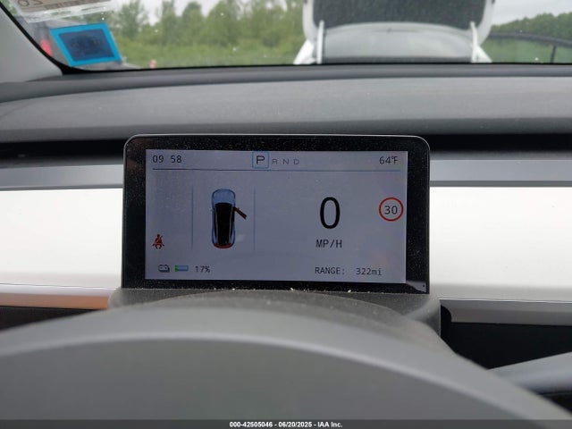 7SAYGAEE1NF467562 Tesla Model Y