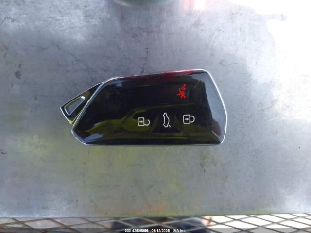 2022 VOLKSWAGEN GOLF R WVWFB7CD6NW219013 Photo 10