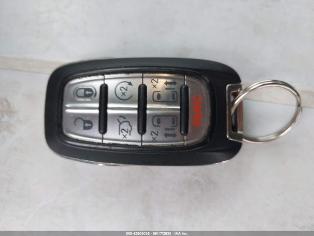 2020 CHRYSLER PACIFICA 2C4RC1FG5LR150544 Photo 10