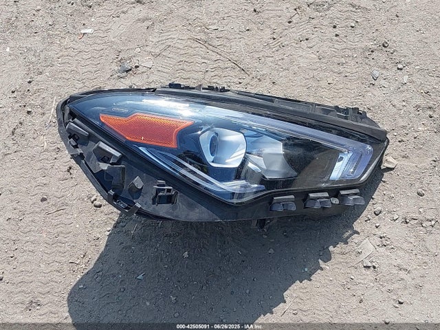 W1K5J4GB9PN332040 Mercedes-Benz m260