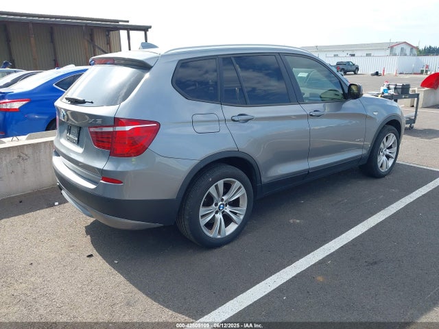 5UXWX7C57E0E77619 BMW X3 Xdrive35i