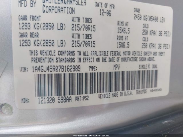 2007 CHRYSLER TOWN & COUNTRY 1A4GJ45R07B162889 Photo 8