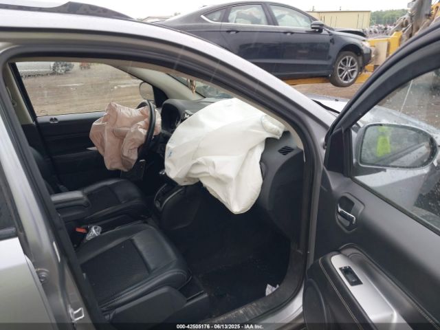 2017 JEEP COMPASS 1C4NJDEB1HD204783 Photo 4