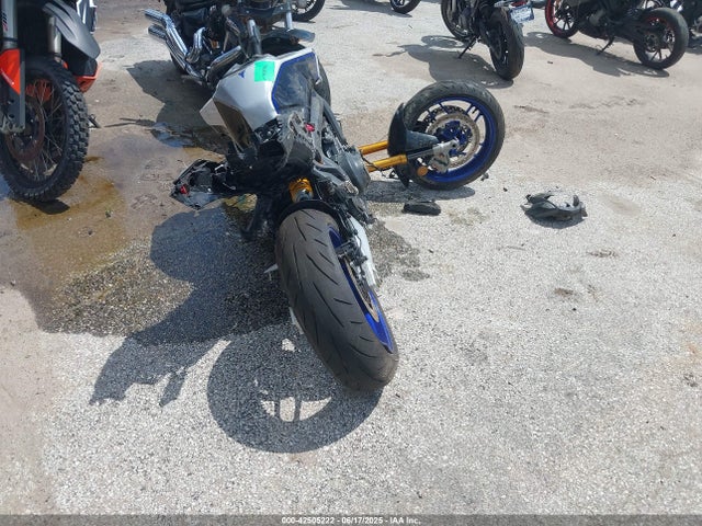 JYARN95E4SA000819 Yamaha Mtn890 (mt-09)