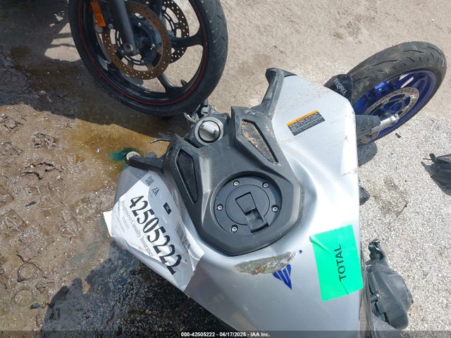 JYARN95E4SA000819 Yamaha Mtn890 (mt-09)