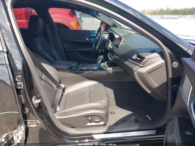 2022 CADILLAC CT4 1G6DJ5RK1N0137152 Photo 4