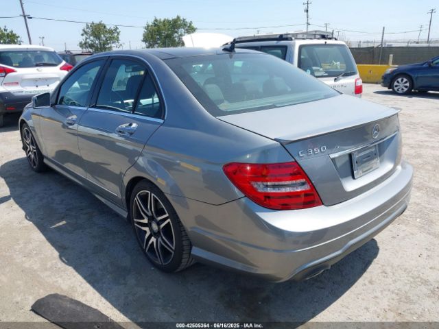 2013 MERCEDES-BENZ C 350 WDDGF5HB9DA845290 Photo 2