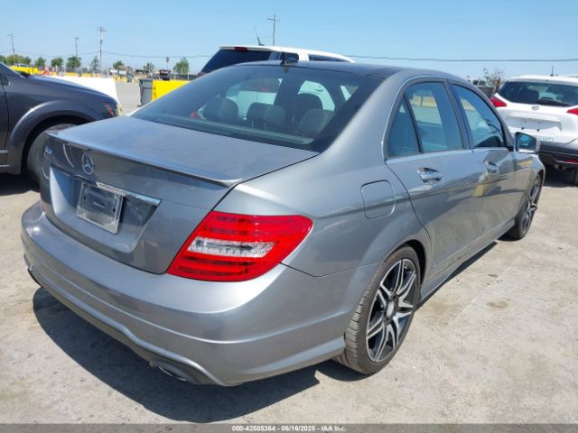 2013 MERCEDES-BENZ C 350 WDDGF5HB9DA845290 Photo 3