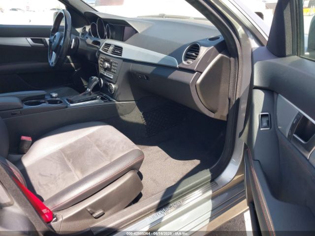 2013 MERCEDES-BENZ C 350 WDDGF5HB9DA845290 Photo 4