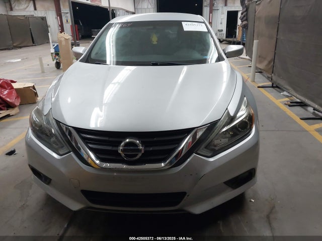 1N4AL3AP7HC144864 Nissan 2017