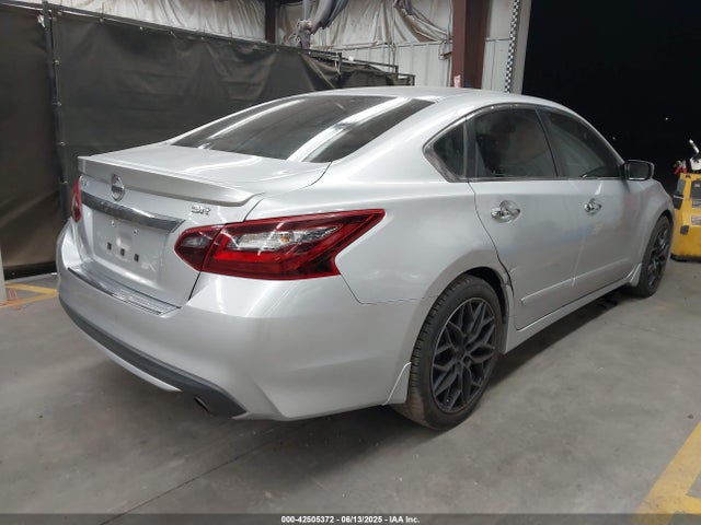 1N4AL3AP7HC144864 Nissan 2017