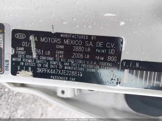 3KPFK4A7XJE228815 KIA FORTE LX