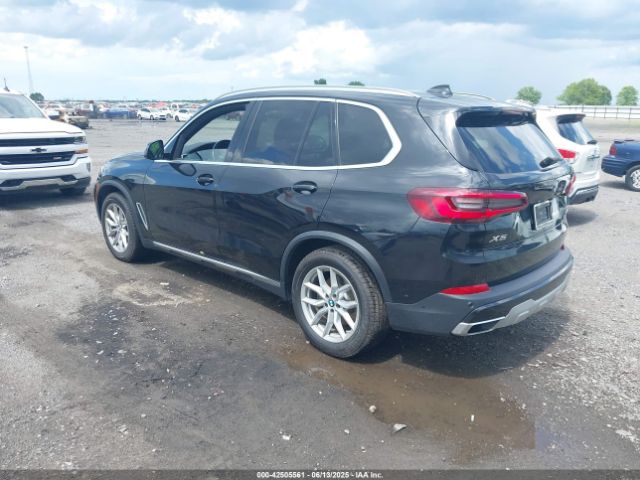 2020 BMW X5 5UXCR6C04L9D63551 Photo 2
