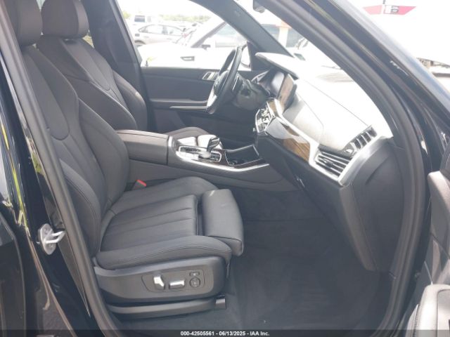 2020 BMW X5 5UXCR6C04L9D63551 Photo 4
