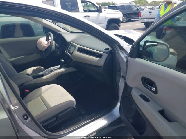 2018 HONDA HR-V 3CZRU5H36JM719107 Photo 4