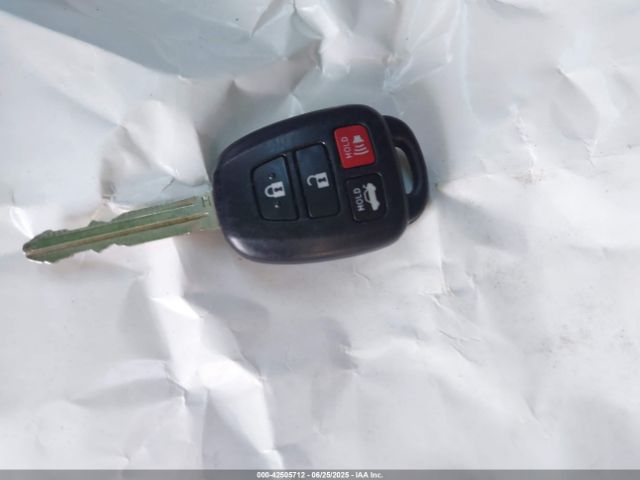 5YFBURHEXHP569926 Toyota 2zr-fe