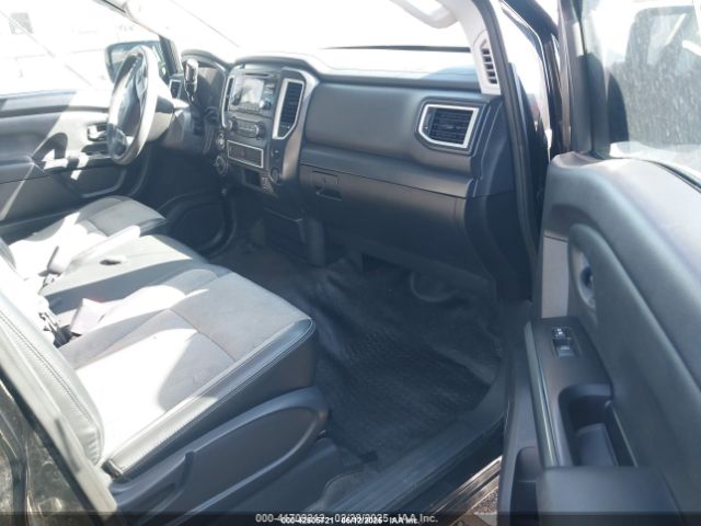 1N6AA1EJ0JN518958 Nissan TITAN S