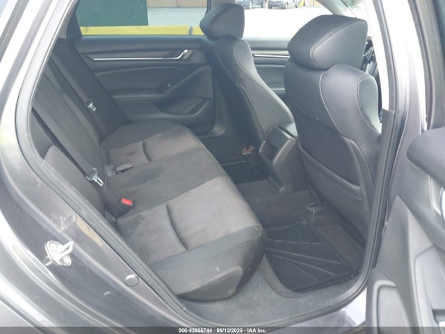 1HGCV1F17KA022547 Honda ACCORD LX