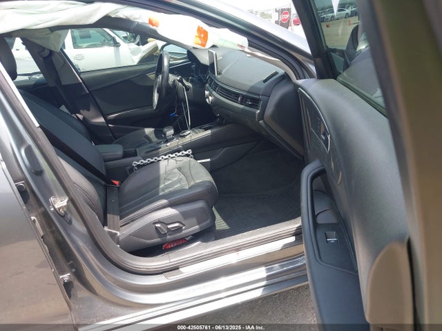 2017 AUDI A4 WAULNAF40HN016709 Photo 4