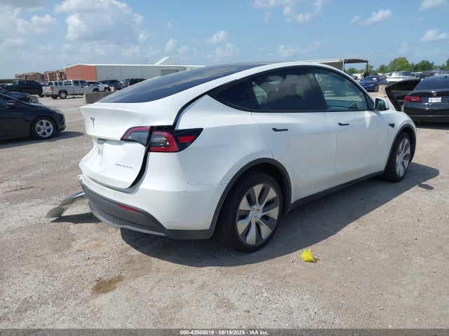 2023 TESLA MODEL Y 7SAYGDEE1PA078535 Photo 3