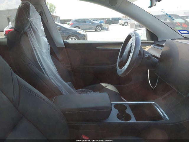 2023 TESLA MODEL Y 7SAYGDEE1PA078535 Photo 4